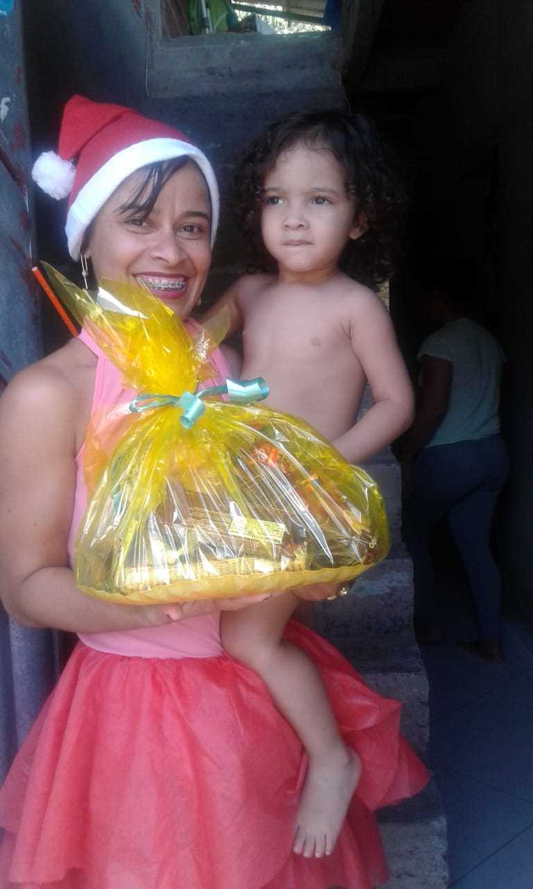 Primeira Infância no SUAS realiza o natal das famílias do Programa